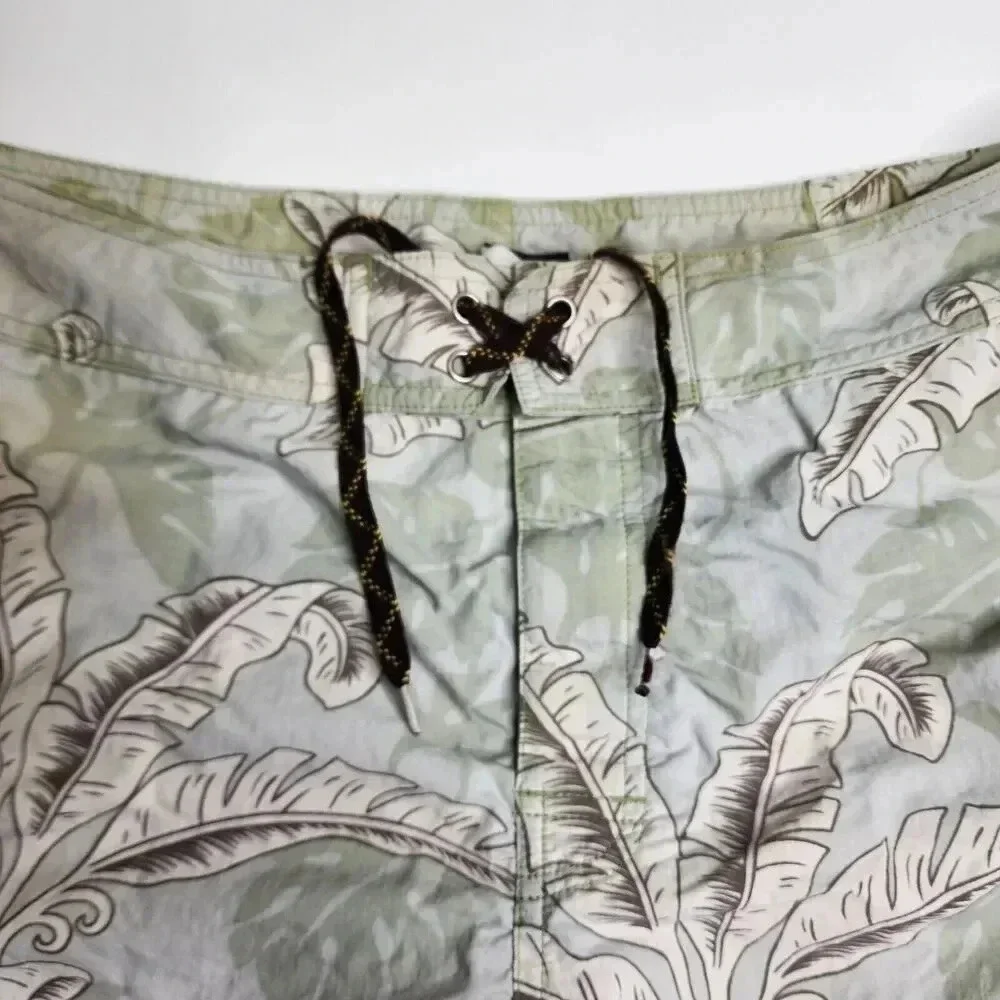 Patagonia Wavefarer Board Shorts Size 33 Palms Surf Beach Pool Swimsuit‎ Trunks